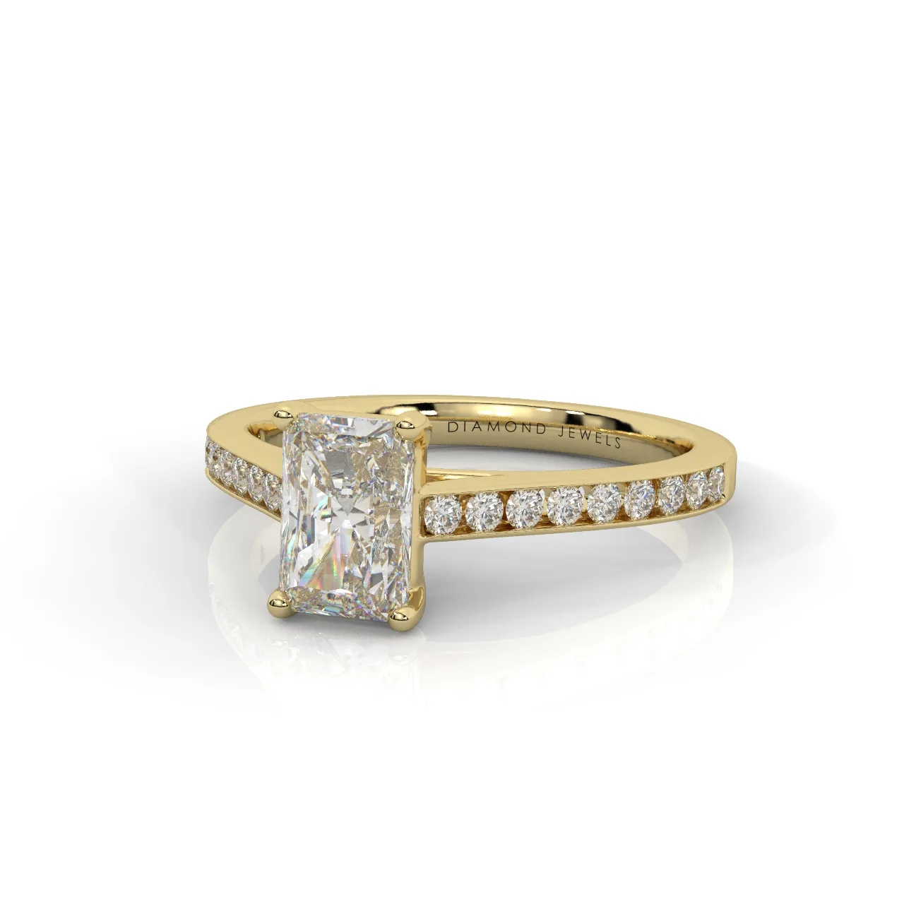 Jolie Pave Ring